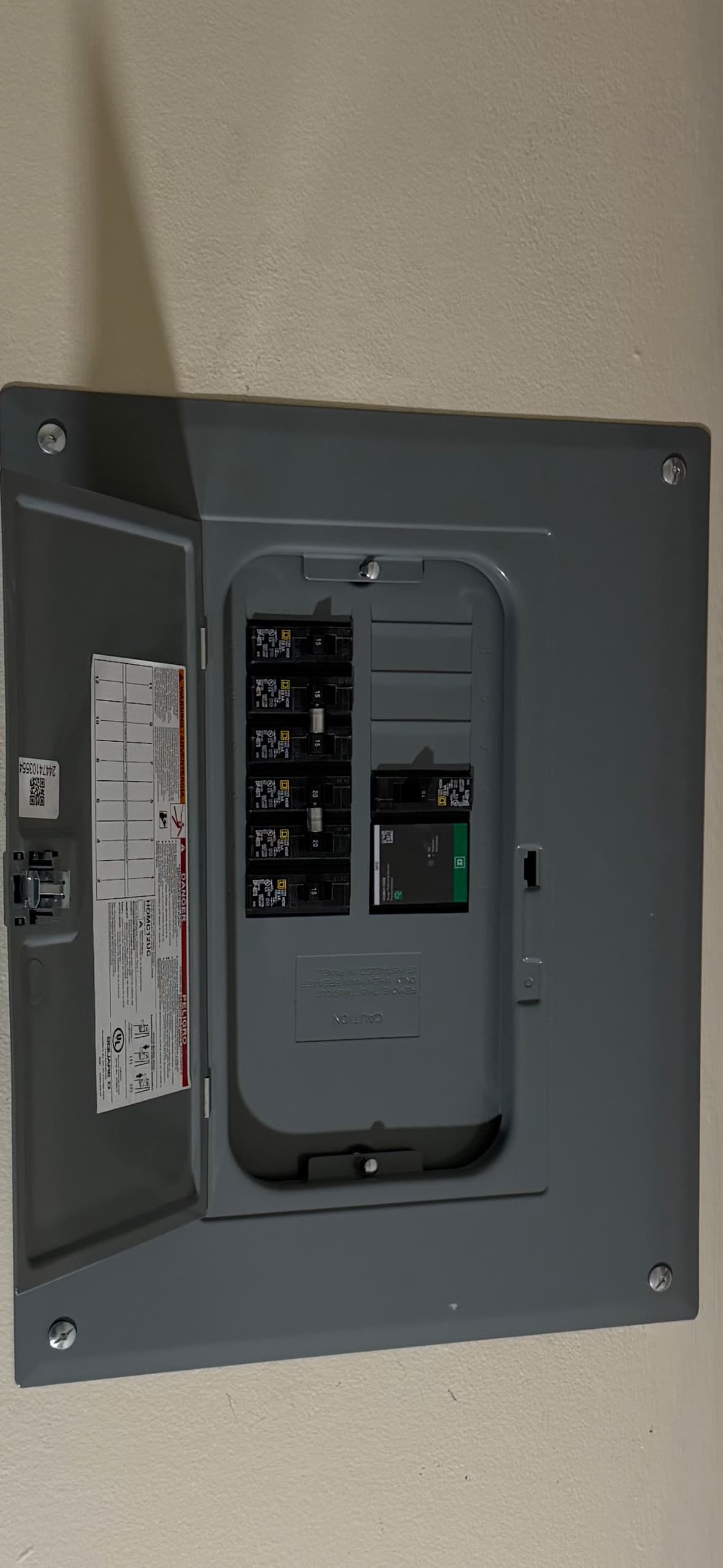 Gallery photos for Apartment Fuse Panel Swapped Out for a Square D Homeline Breaker Panel: Image #1