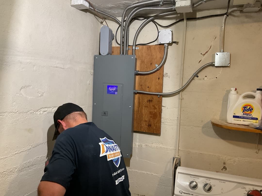 Gallery photos for 200 Amp Service Panel Upgrade in South Minneapolis: Image #2
