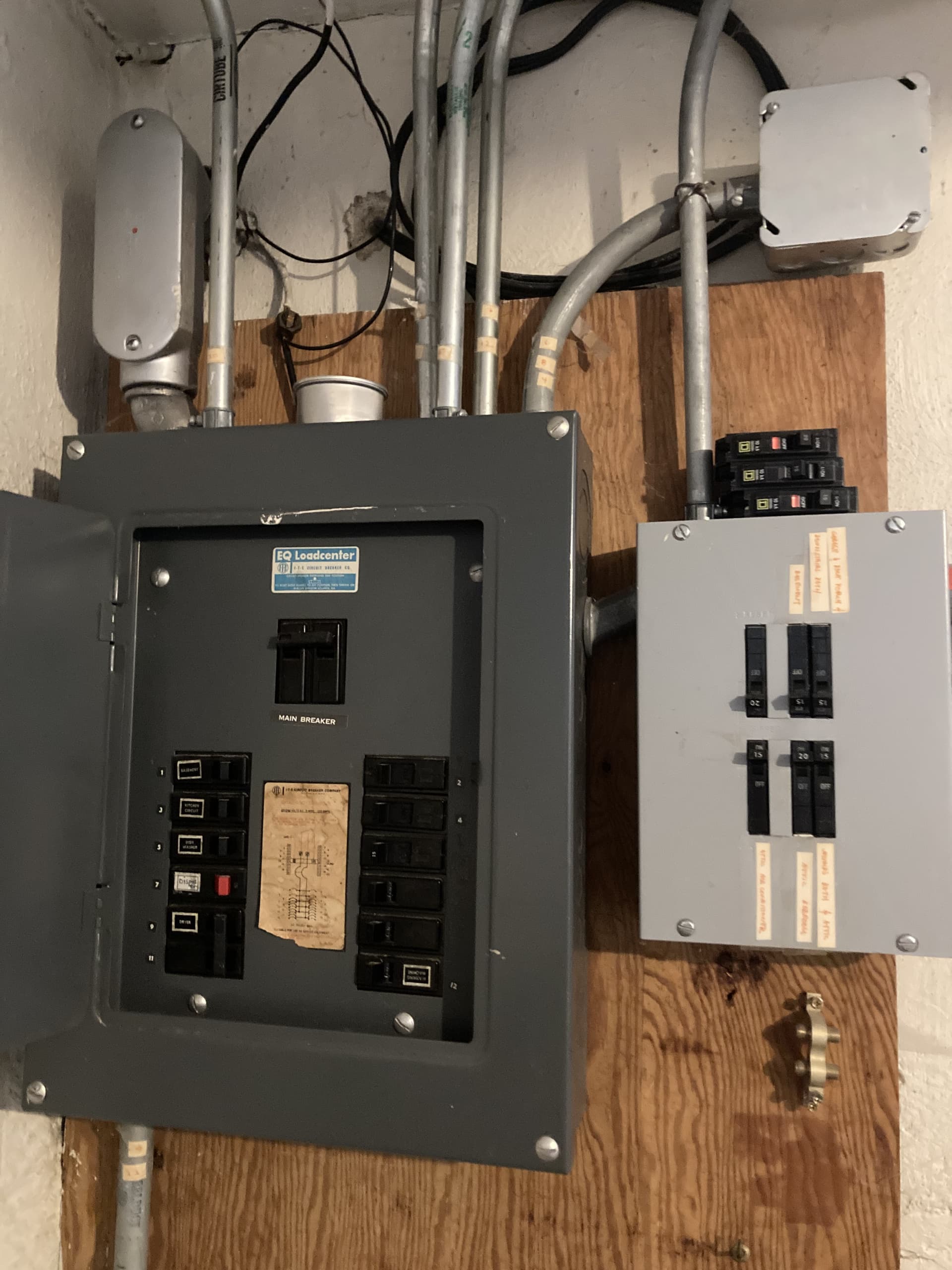 200 Amp Service Panel Upgrade in South Minneapolis image